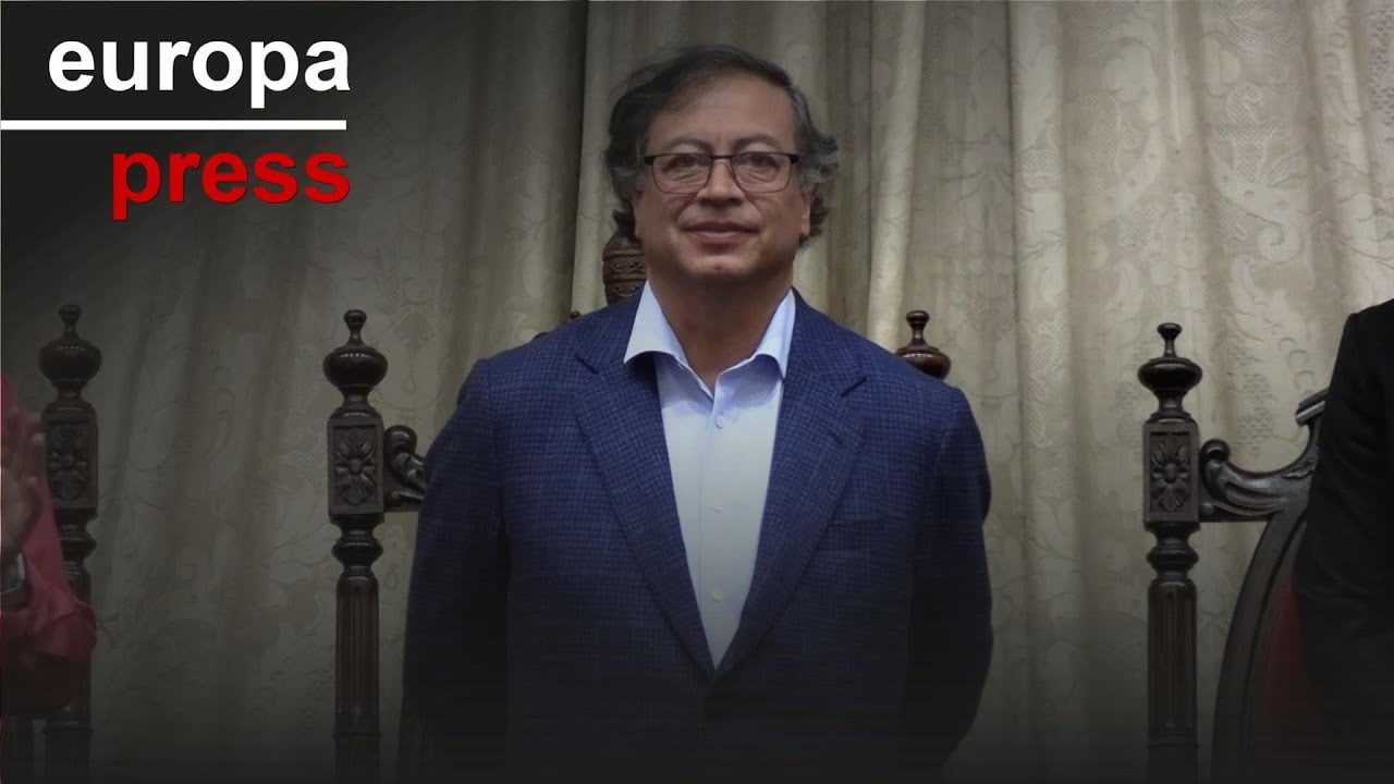 Colombia expulsa a diplomaticos argentinos despues de que Milei llamara terrorista a Petro