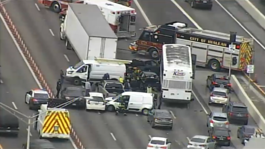 022720 hialeah multi car crash on palmetto expressway.png