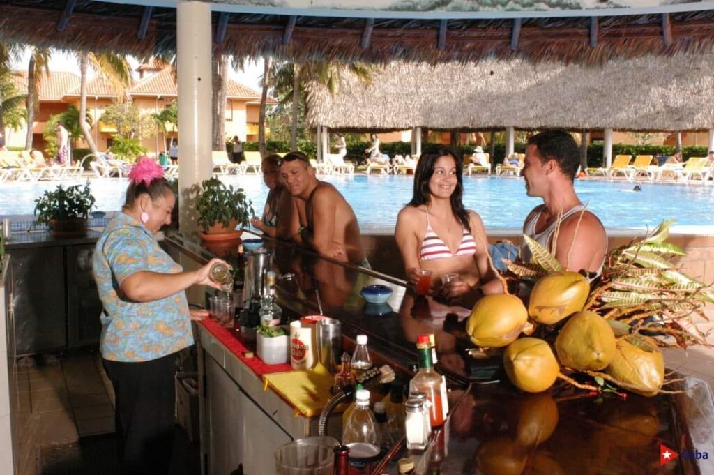 Hijos de Dirigentes en Cuba Hijos de Dirigentes en Cuba