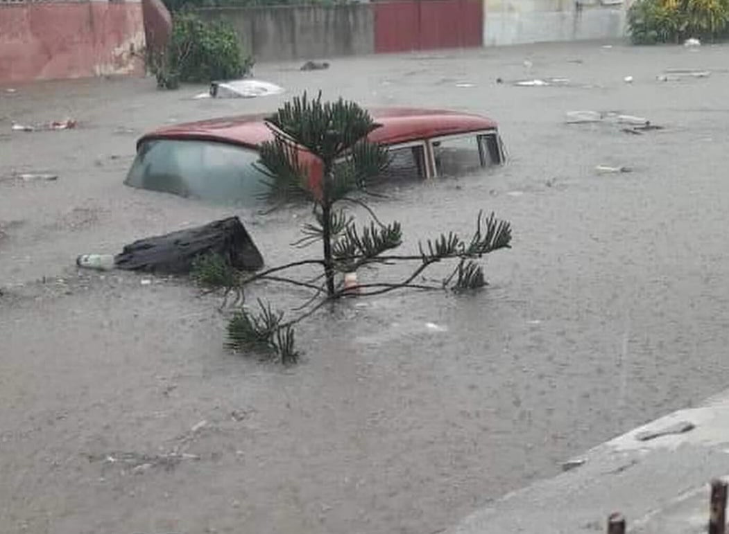 Lluvias torrenciales inundan La Habana