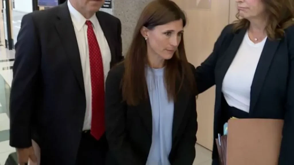 Madre en Júpiter se Declara Culpable por Encerrar a Hijo