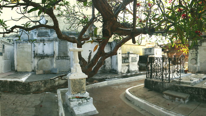 Tumba de Dolores Rondon