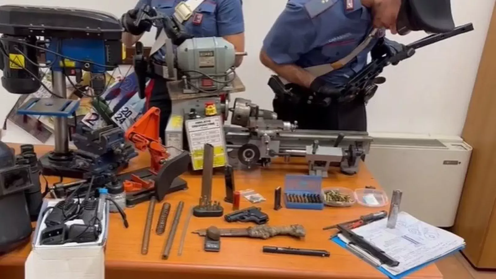 cubano italia armas arresto jpg