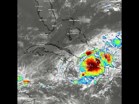 Imagen satelital de tormenta cerca de Florida