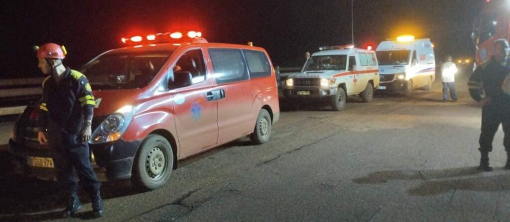 Bomberos y ambulancias en operativo nocturno