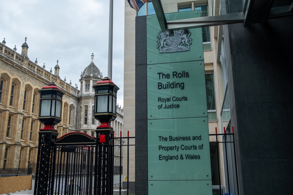 Entrada al Rolls Building, Tribunales Reales de Justicia