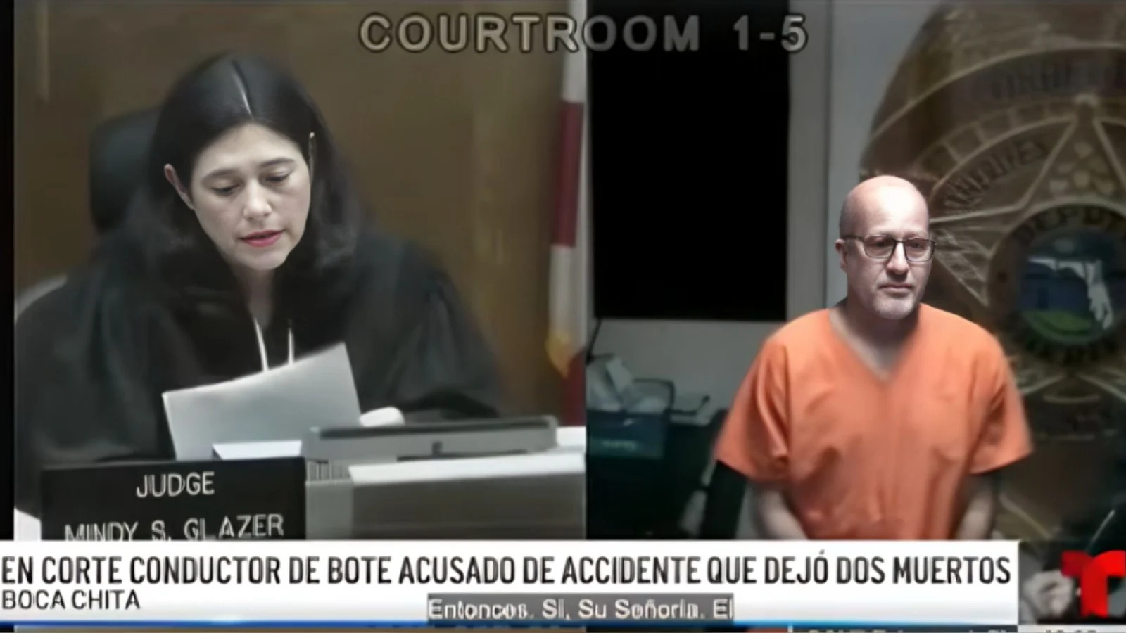 Juez y acusado en sala de audiencia virtual