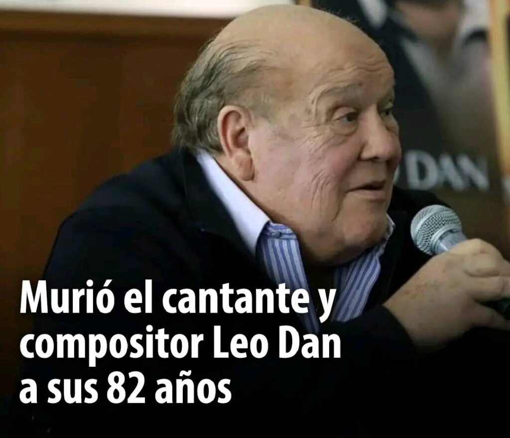 Leo Dan hablando con micrófono