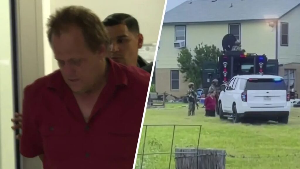 Hombre arrestado, policía afuera de casa con vehículos.