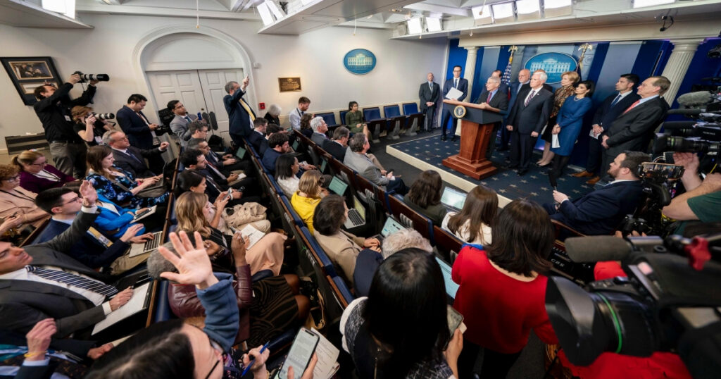 Periodistas en una rueda de prensa oficial de la Casa Blanca.