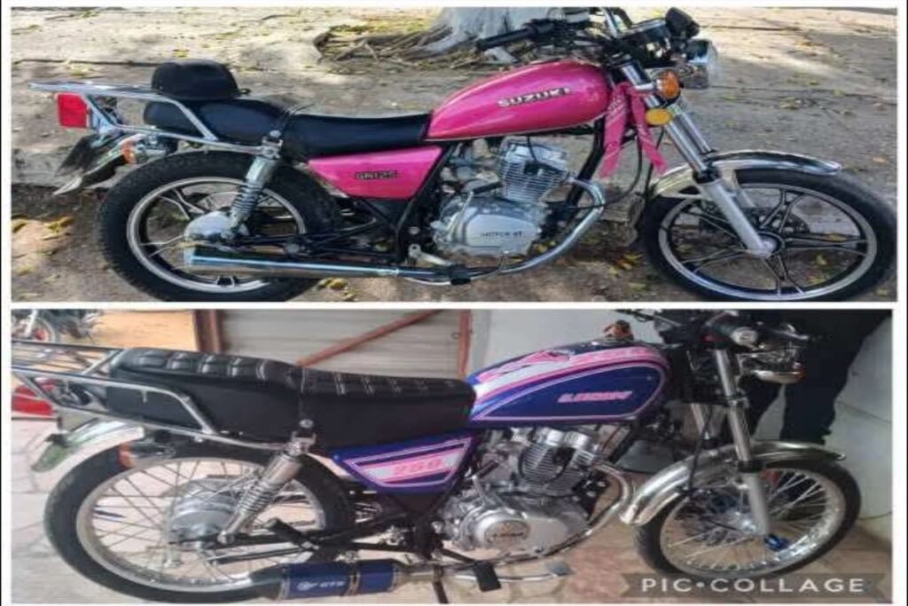 Dos motocicletas personalizadas en llamativos colores rosa y azul.