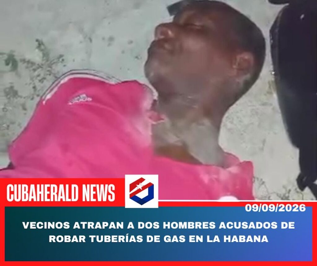 Hombre en el suelo tras ser retenido en La Habana.
