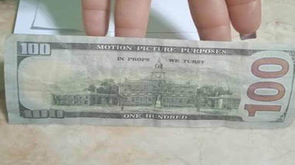 Billete de utilería de 100 dólares para películas.